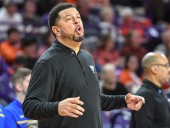 Deadspin | Longwood puts up a fight before Pitt pulls away