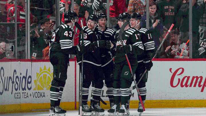 Devils hold off Red Wings, push season-opening home point streak to 9