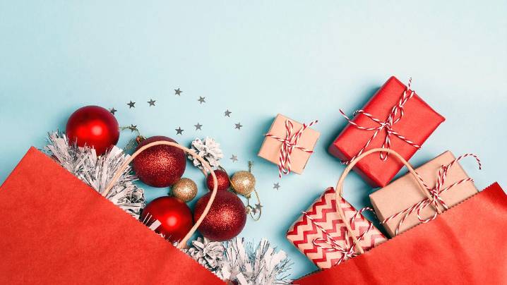 Why a $1 trillion holiday spending spree may not help home retailers