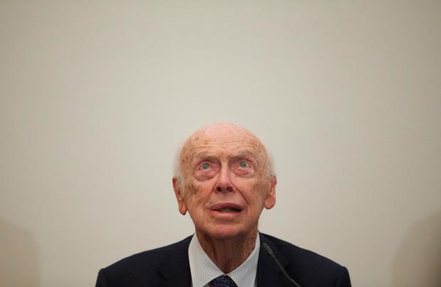 James Watson dies at 97; co-discoverer of DNA’s double-helix shape helped revolutionize scientific research