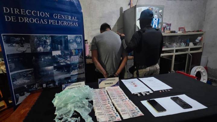 La Banda: secuestran drogas y detienen a tres personas en múltiples allanamientos
