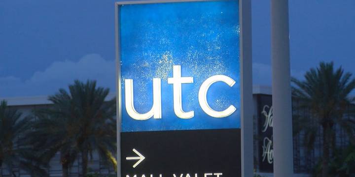 UTC Mall hosts Santa’s Grand Arrival Parade with We the Kings concert Saturday