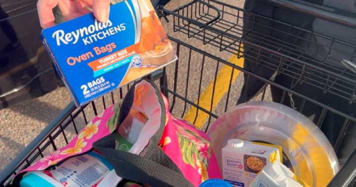 Colorado Springs shoppers make final Thanksgiving dash