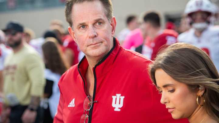 What did Curt Cignetti say to Indiana football at halftime in win vs Wisconsin