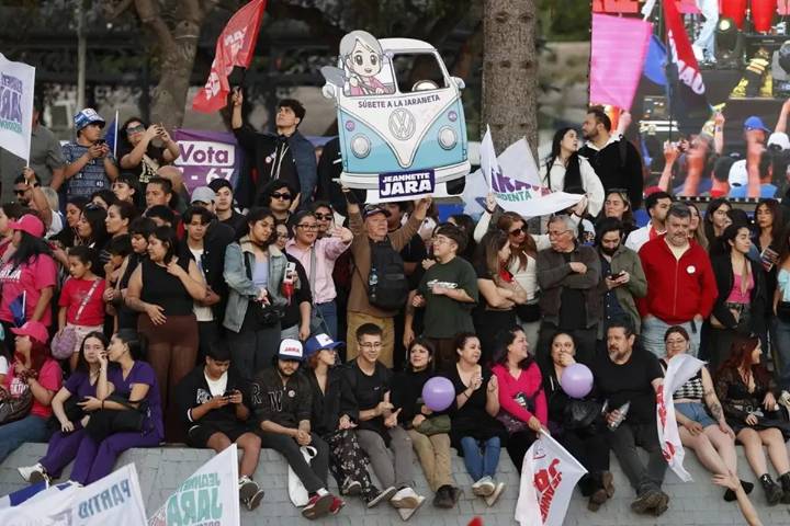 Chile busca al sucesor de Boric con su exministra liderando y las ultraderechas en disputa