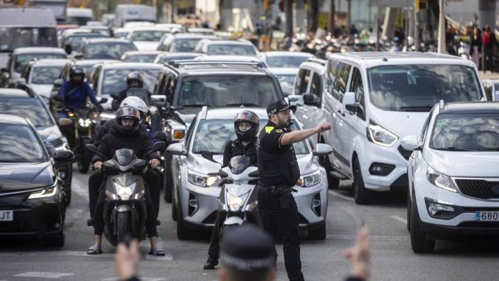 Barcelona reforzará con cámaras y acera más ancha los puntos donde dos menores murieron atropelladas por un bus