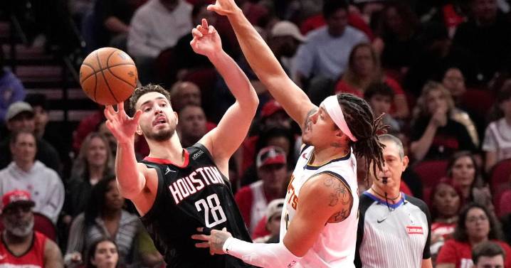 Nuggets forward Aaron Gordon is out indefinitely with a strained right hamstring