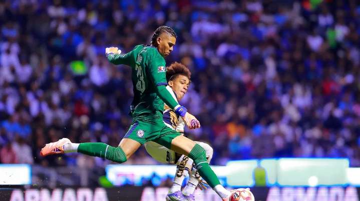 Kevin Mier sufre fractura de tibia y se pierde la Liguilla con Cruz Azul