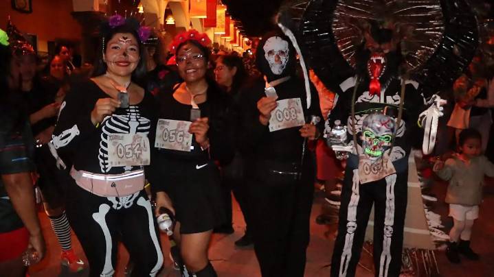 Atractiva Carrera del Terror de los bomberos de Tequisquiapan