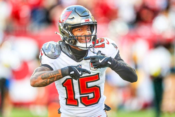 Christian Watson, Romeo Doubs, Tez Johnson: Start ‘Em, Sit ‘Em Picks for Fantasy Football Week 12