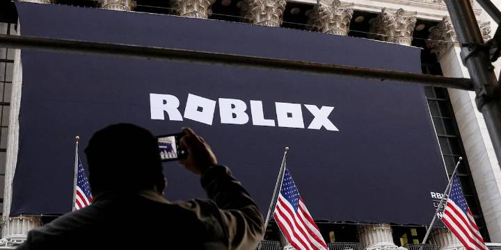 Texas sues Roblox, alleging the online gaming platform endangers children