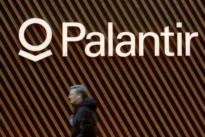 Palantir forecasts fourth-quarter revenue above estimates as AI adoption boosts sales