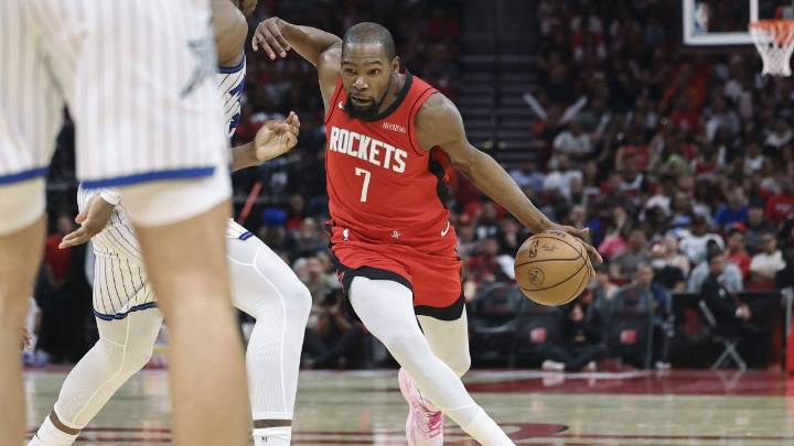 Durant y Sengun lideran la remontada de Houston ante Orlando en la NBA