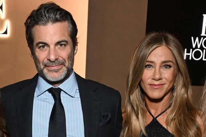 Jennifer Aniston and Boyfriend Jim Curtis Attend First Public Event Together