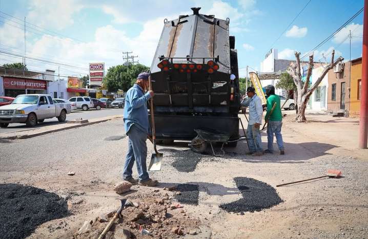 Comienzan bacheo provisional en Plano Oriente