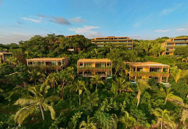 Siari, a Ritz-Carlton Reserve, lo invita a descubrir La Costa Esmeralda de México en Riviera Nayarit