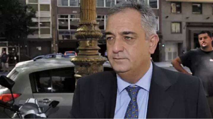 ANDIS: renunció una funcionaria de Economía a quien le encontraron USD 700 mil en su casa