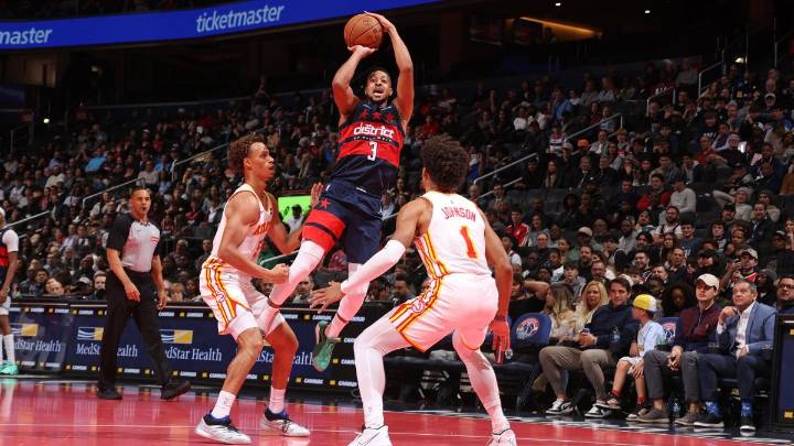 Wizards snap 14-game skid with 132-113 win over Hawks – NBC4 Washington
