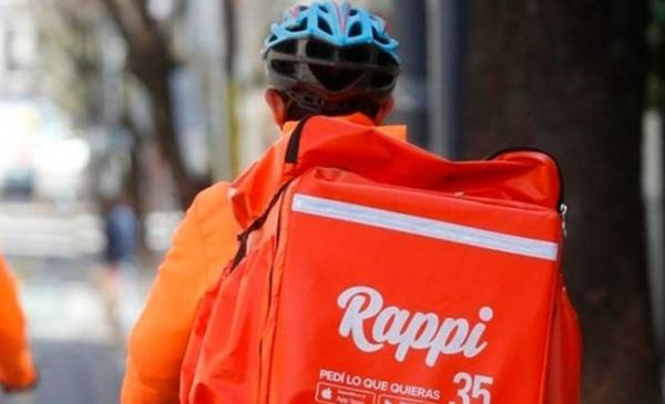 Los repartidores de apps de delivery tienen que hacer casi 500 pedidos para sobrevivir