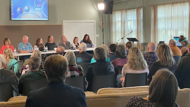 St. Stephen homeless shelter hosts community members to address concerns, broaden perspectives