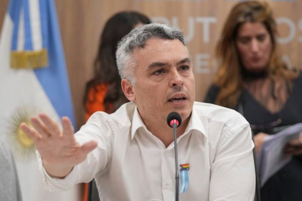 Escándalo: Funcionarios de la SIDE fueron a ver la Fórmula 1 con “fondos secretos”, según denunció el diputado Paulón