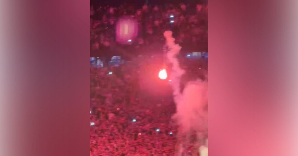 Liam Gallagher sends angry tweet over what fan did at Oasis gig last night