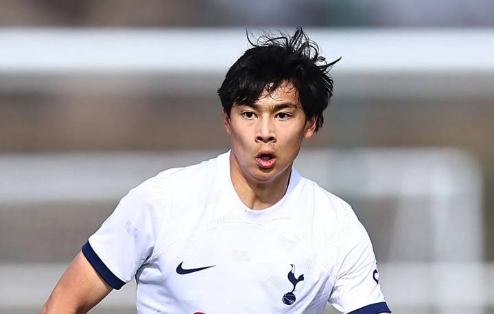 'I wasn't enjoying it' - Premier League starlet quits football aged 19 to attend Oxford University