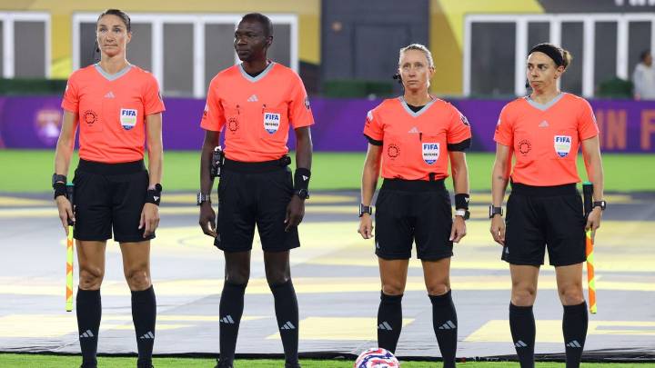 Cuota femenina: tres mujeres conformaron el cuerpo arbitral del partido amistoso entre Colombia y Australia