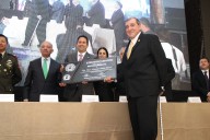 Con entrega de reconocimientos, honra la CANACO Saltillo a los más destacados comerciantes de la región