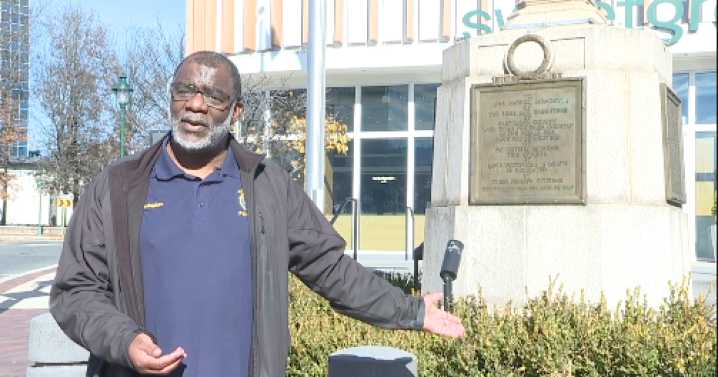 Wreaths stolen from century-old war memorial in Towson