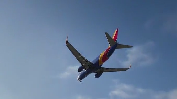 Experts suggest driving or train travel due to flight delays