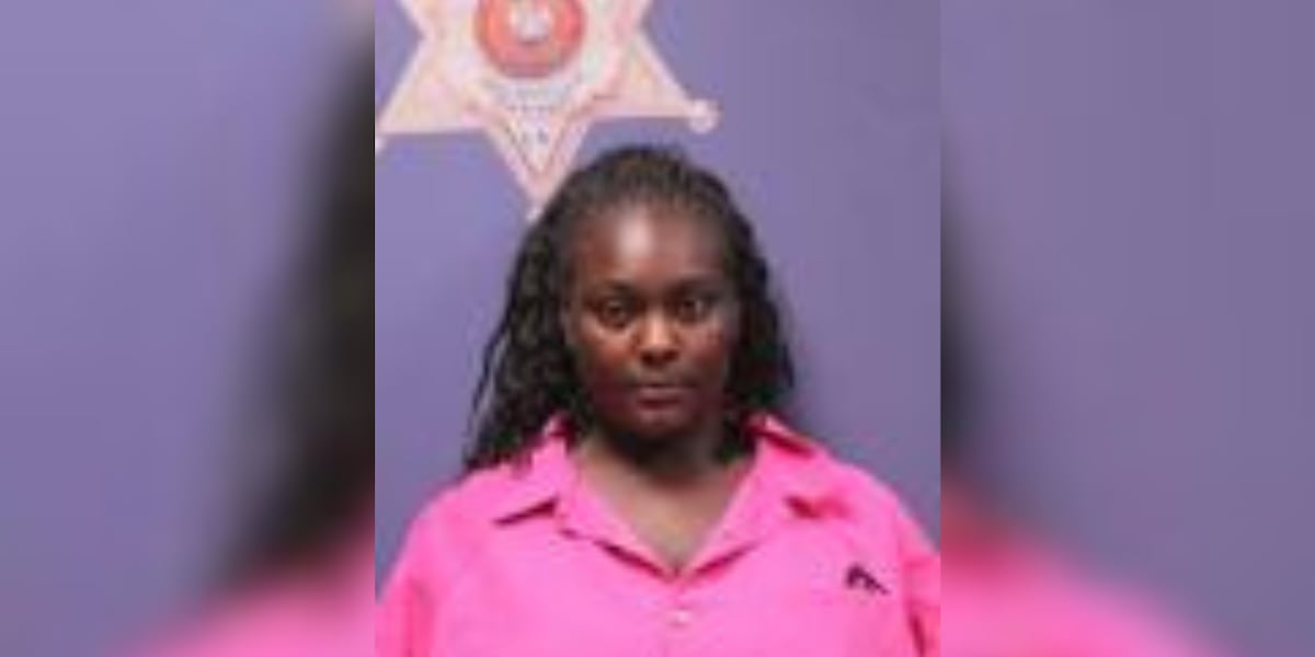 Elayn Hunt employee arrested after allegedly being filmed kissing an inmate