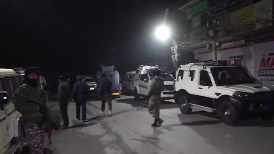 Nowgam blast LIVE: 9 killed, blast occured while cops were inspecting explosives