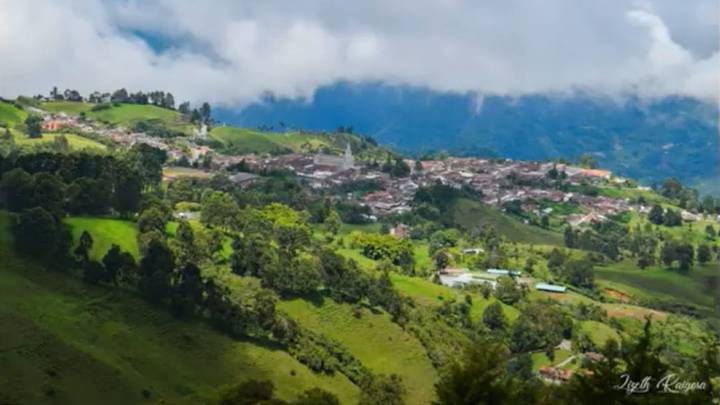 El municipio antioqueño conocido como ‘cuna de la solidaridad’, un lugar de tradición textil y artesanal que enamora