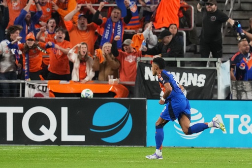 Con doblete de Brenner, Cincinnati vence 2-1 a Crew y avanza a semifinales del Este