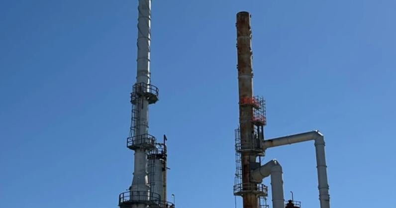 Explosion at Artesia refinery