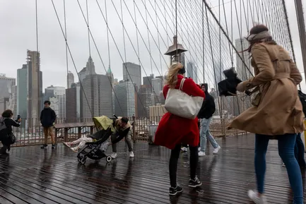NYC warns of high winds, colder temps into Thursday
