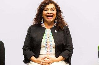 Clara Brugada entrega 120 viviendas a comunidades indígenas en CDMX