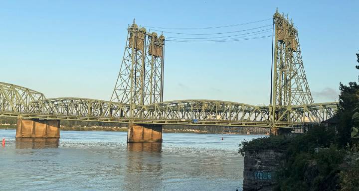Opinion: Interstate Bridge: $273 million on consultants for ‘basically the same project?’