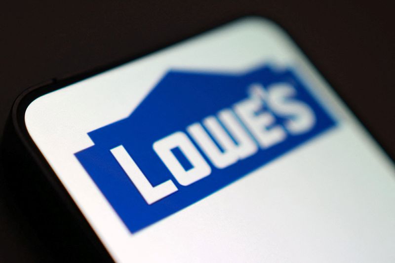 Lowe's misses quarterly sales estimates