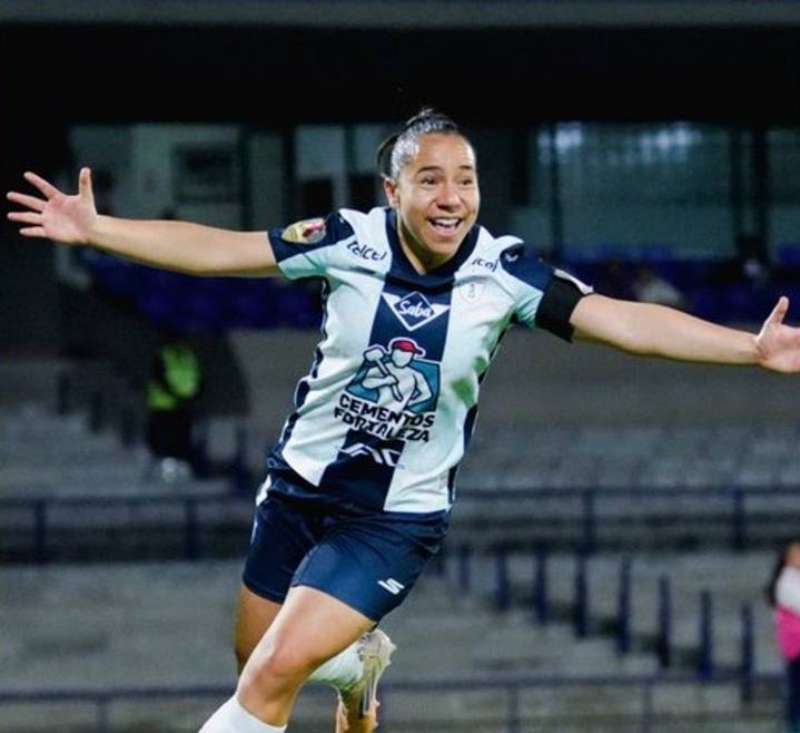 Charlyn da ventaja 2-1 a Pachuca ante Cruz Azul en la liguilla femenil