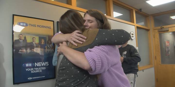 Women meet again after stranger helps during emergency