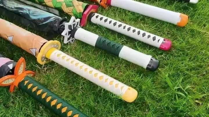 Pánico en el Hospital Ramón y Cajal de Madrid por un paraguas con mango de katana: "Parecía una Tortuga Ninja"