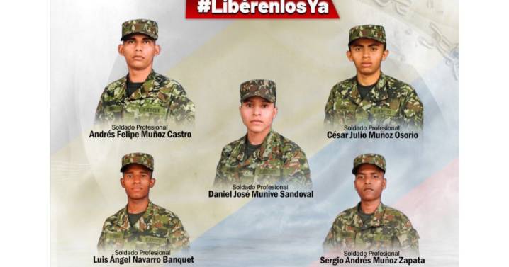 Secuestran a cinco militares: los obligaron a descender de un vehículo de transporte público