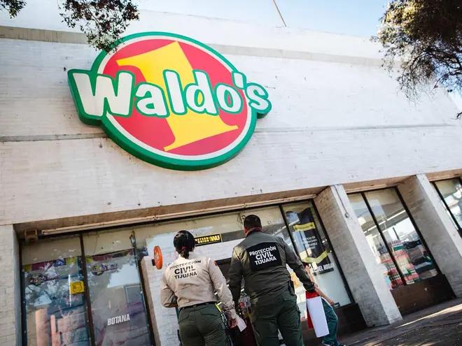 Clausuran 13 tiendas Waldo’s en Tijuana y otras 3 en Sinaloa por inseguras