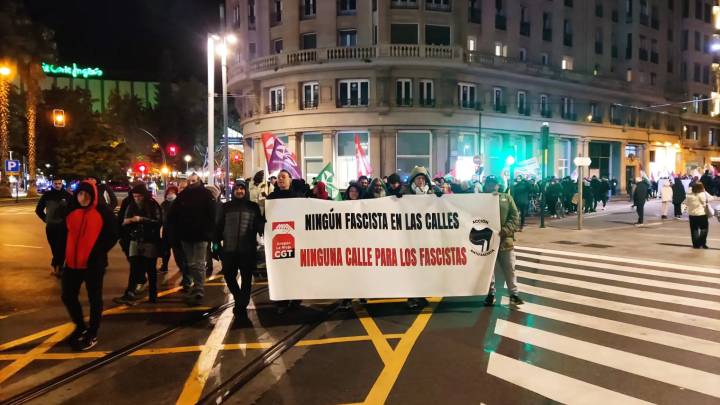 Unas 600 personas se manifiestan en Zaragoza contra el fascismo