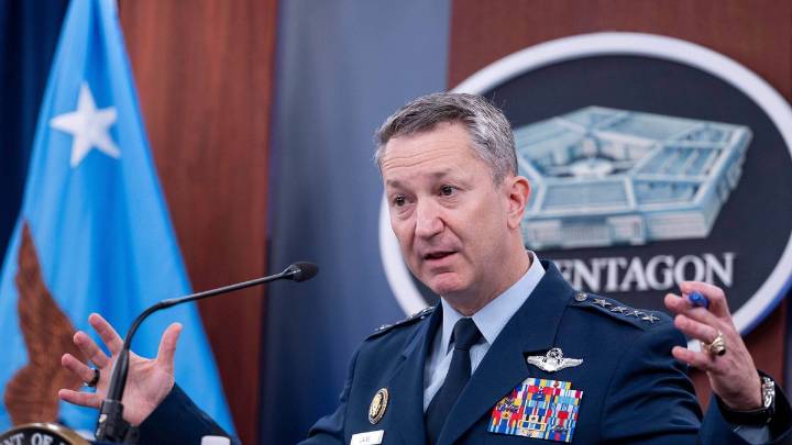 Altos mandos militares de EEUU visitan a líderes caribeños mientras Trump evalúa próximos pasos