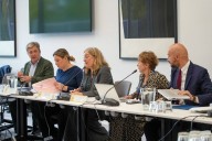 El Gobierno ofrece una subida salarial del 10% para funcionarios