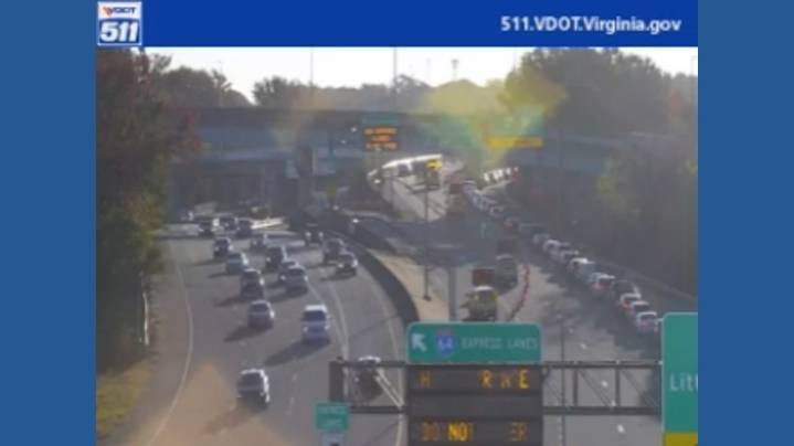 All lanes on I-564 in Norfolk reopen after crash