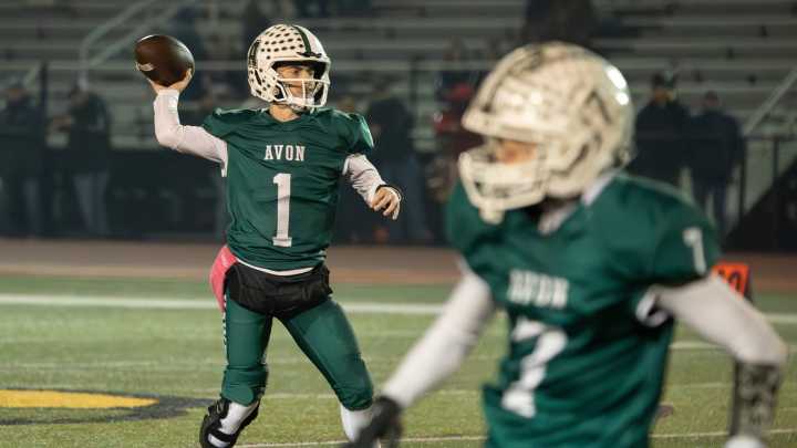 Avon vs. Newfane score, updates from NYS football playoffs